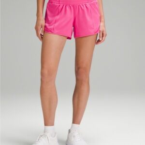 Lululemon Hotty Hot Low-Rise Short 4”